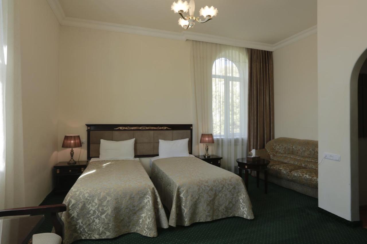 Jermuk Olympia Sanatorium Hotel Bagian luar foto